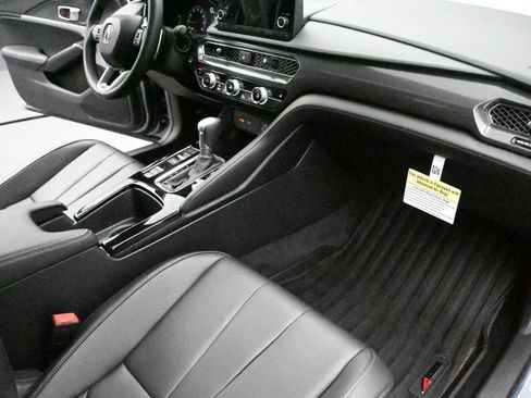 Certified 2025 Acura Integra A-Spec image 18