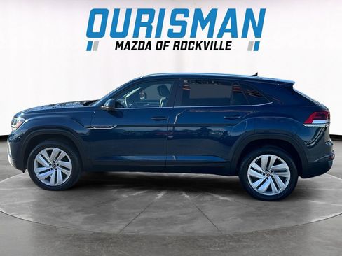 Used 2023 Volkswagen Atlas Cross Sport SE w/ Panoramic Sunroof Package image 3
