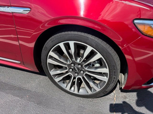 Used 2017 Lincoln Continental Select w/ Climate Package AWD/4WD image 5
