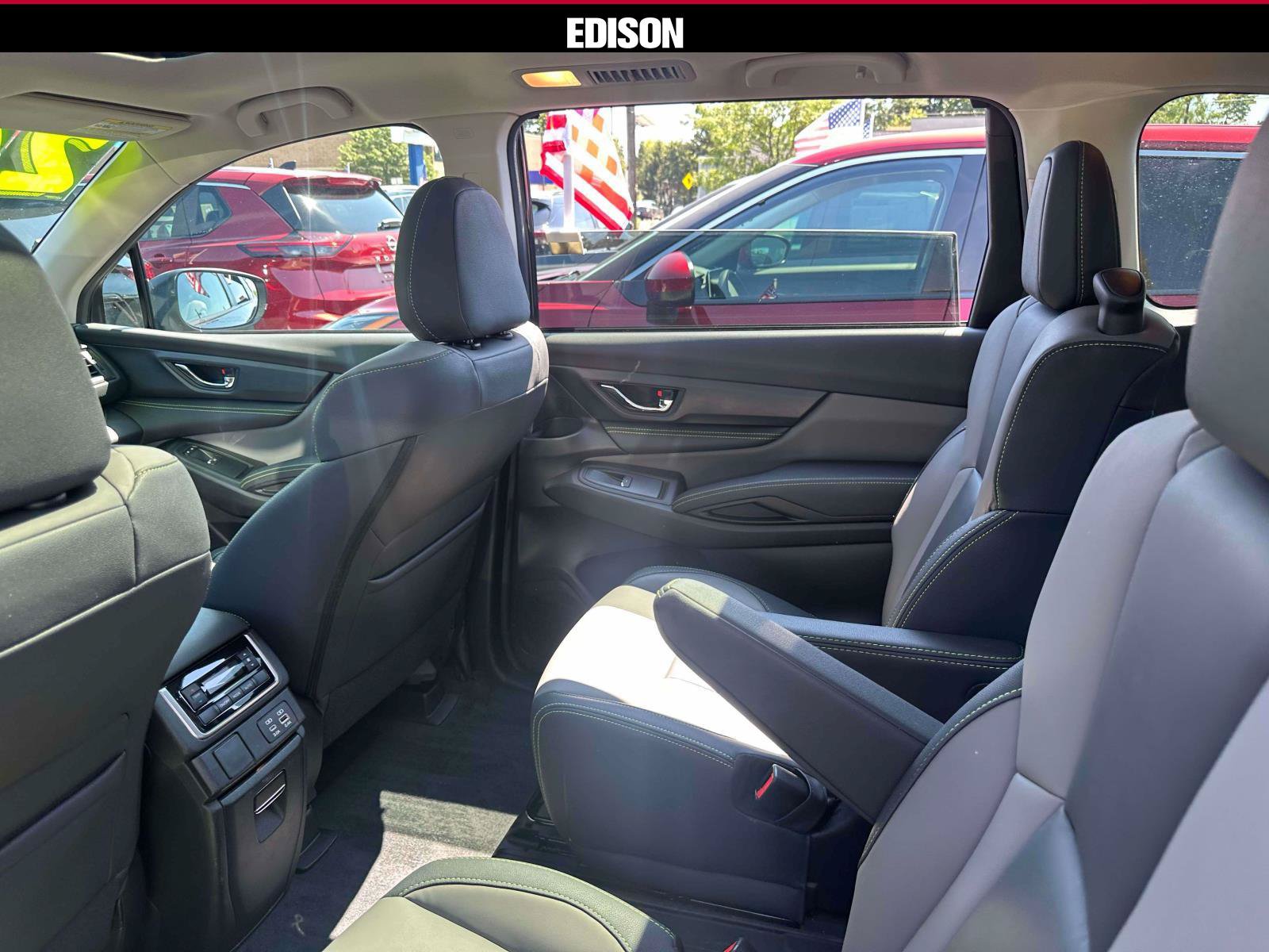 Used 2024 Subaru Ascent Onyx Edition AWD/4WD image 9