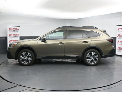 Used 2022 Subaru Outback Limited AWD/4WD image 5