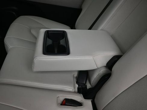 Certified 2024 Toyota Grand Highlander XLE image 25