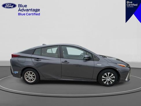 Used 2021 Toyota Prius Prime XLE w/ Carpet Mat Package (TMS) FWD image 5