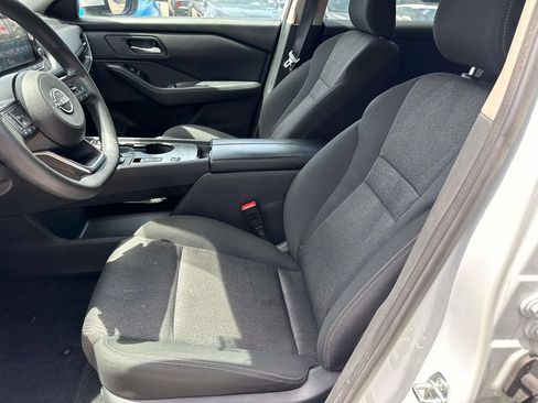Used 2024 Nissan Rogue SV FWD image 15