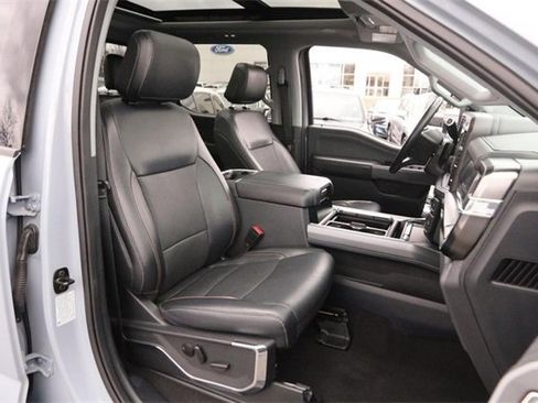 Certified 2024 Ford F250 Lariat w/ Lariat Ultimate Package image 27