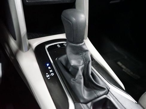 Certified 2025 Toyota Corolla Cross L image 21