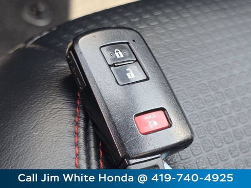 Used 2021 Toyota Tacoma TRD Pro AWD/4WD image 34