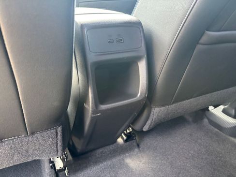 Used 2025 Buick Envista Sport Touring FWD image 24