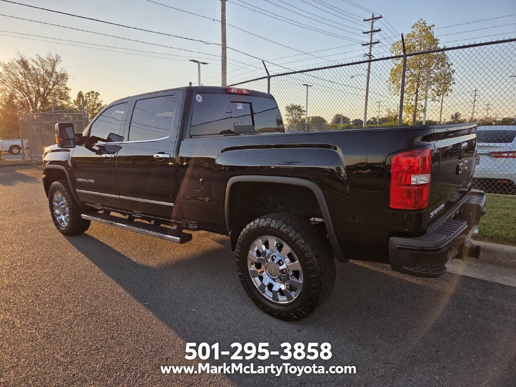 Used 2018 GMC Sierra 2500 Denali w/ Duramax Plus Package AWD/4WD image 6