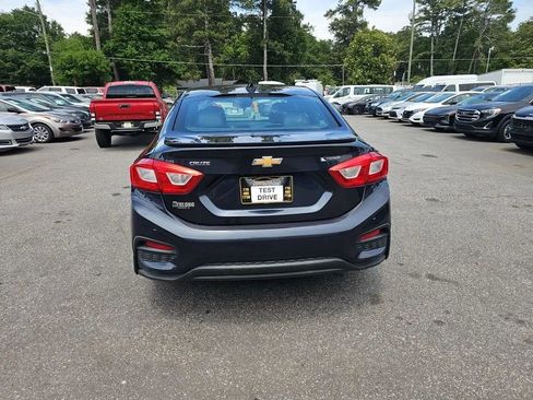 Used 2016 Chevrolet Cruze Premier FWD image 11
