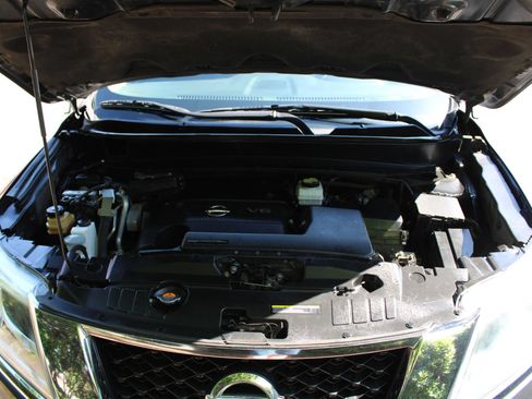 Used 2014 Nissan Pathfinder S FWD image 41