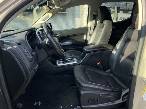 Certified 2022 Chevrolet Colorado ZR2 w/ ZR2 Dusk Special Edition image 10