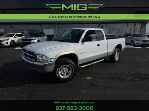 Used 1997 Dodge Dakota SLT image 1