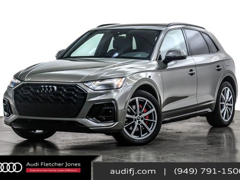 Used 2024 Audi Q5 e Prestige w/ Prestige Package image 1