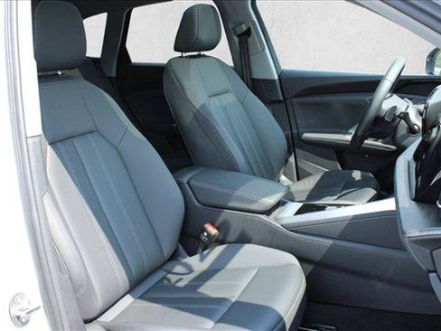 Used 2025 Audi Q5 Premium w/ Convenience Package AWD/4WD image 27