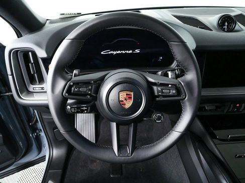 New 2026 Porsche Cayenne S image 9
