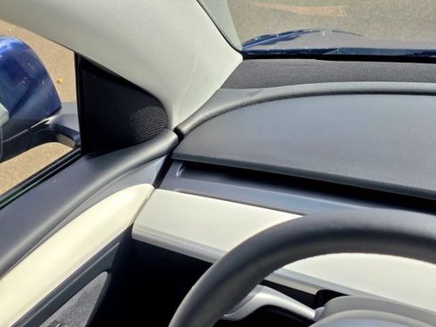 Used 2023 Tesla Model Y Long Range AWD/4WD image 18