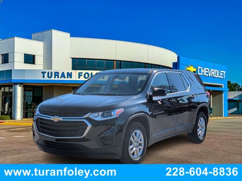 Used 2020 Chevrolet Traverse LS image 1