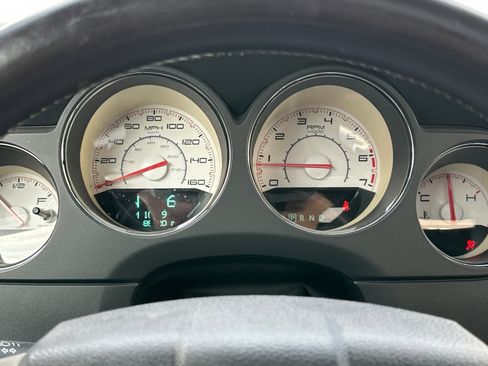 Used 2013 Dodge Challenger R/T image 36