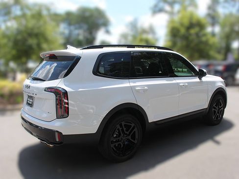 Certified 2025 Kia Telluride EX X-Line AWD/4WD image 10
