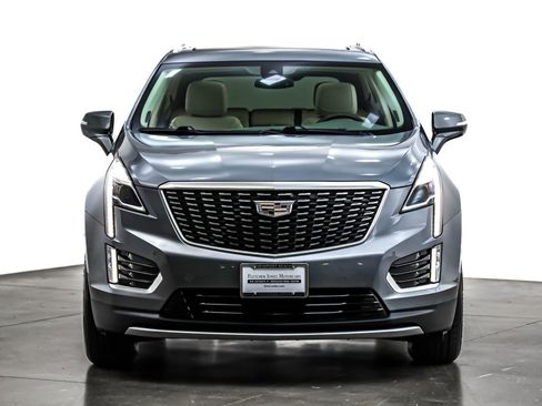 Used 2021 Cadillac XT5 Premium Luxury image 2