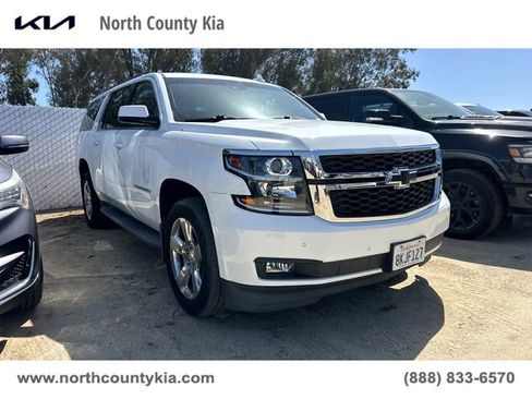 Used 2019 Chevrolet Suburban LT w/ Luxury Package image 1