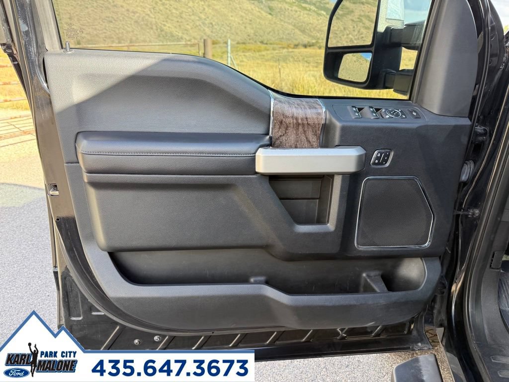 Used 2017 Ford F350 Lariat w/ Lariat Ultimate Package AWD/4WD image 14