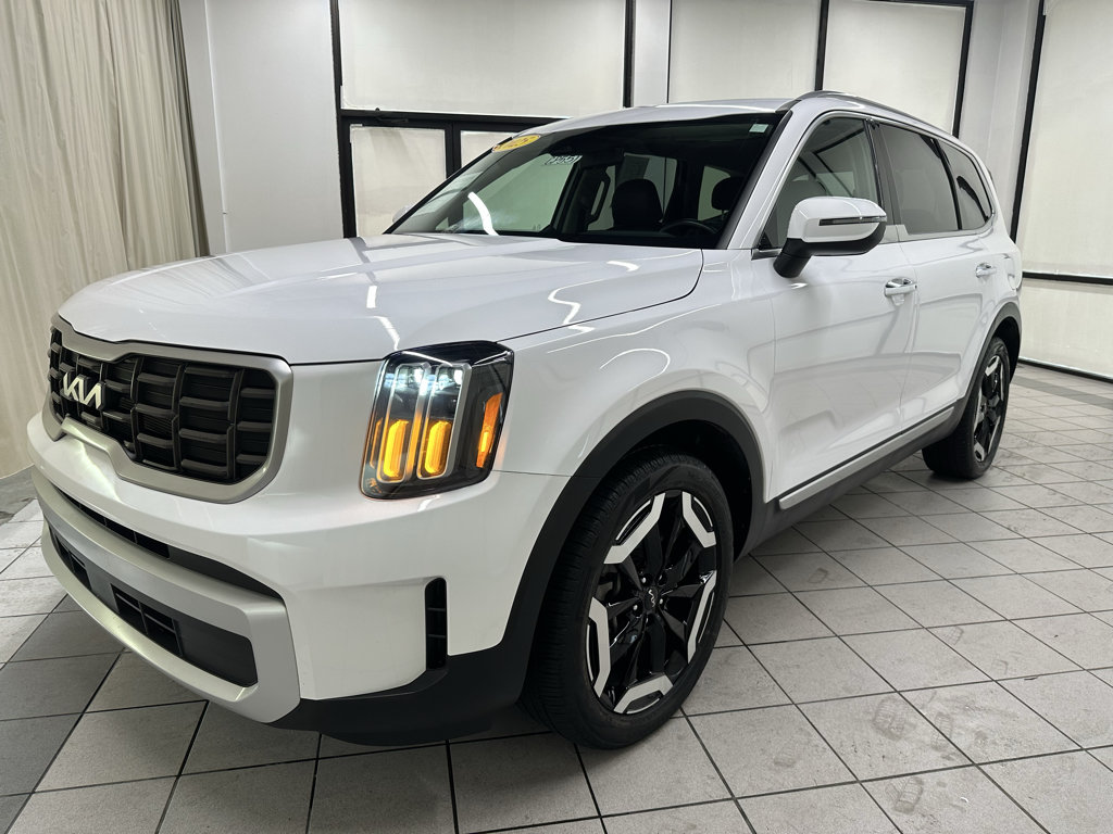 Used 2025 Kia Telluride S AWD/4WD image 13