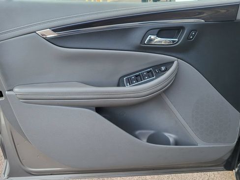 Used 2018 Chevrolet Impala LT w/ LT Leather Package FWD image 24