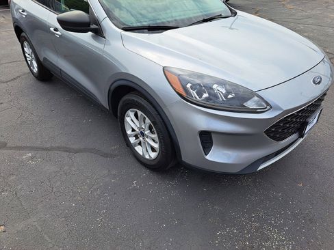 Used 2022 Ford Escape SE AWD/4WD image 3