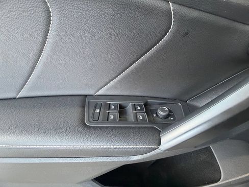Used 2023 Volkswagen Tiguan SE R-Line AWD/4WD image 22