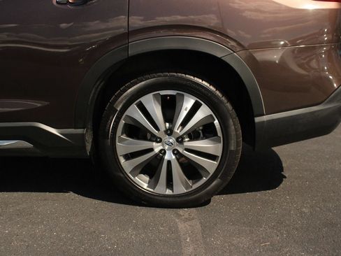 Used 2019 Subaru Ascent Touring AWD/4WD image 4