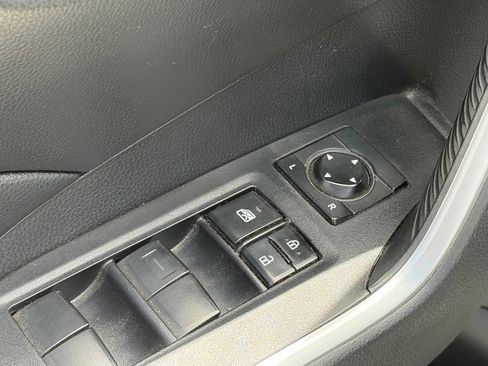 Used 2021 Toyota RAV4 LE w/ Carpet Mat Package (TMS) FWD image 5