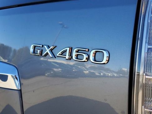 Used 2018 Lexus GX 460 image 7