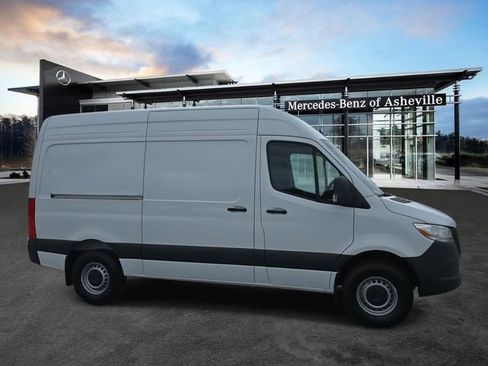 New 2025 Mercedes-Benz Sprinter 2500 image 1