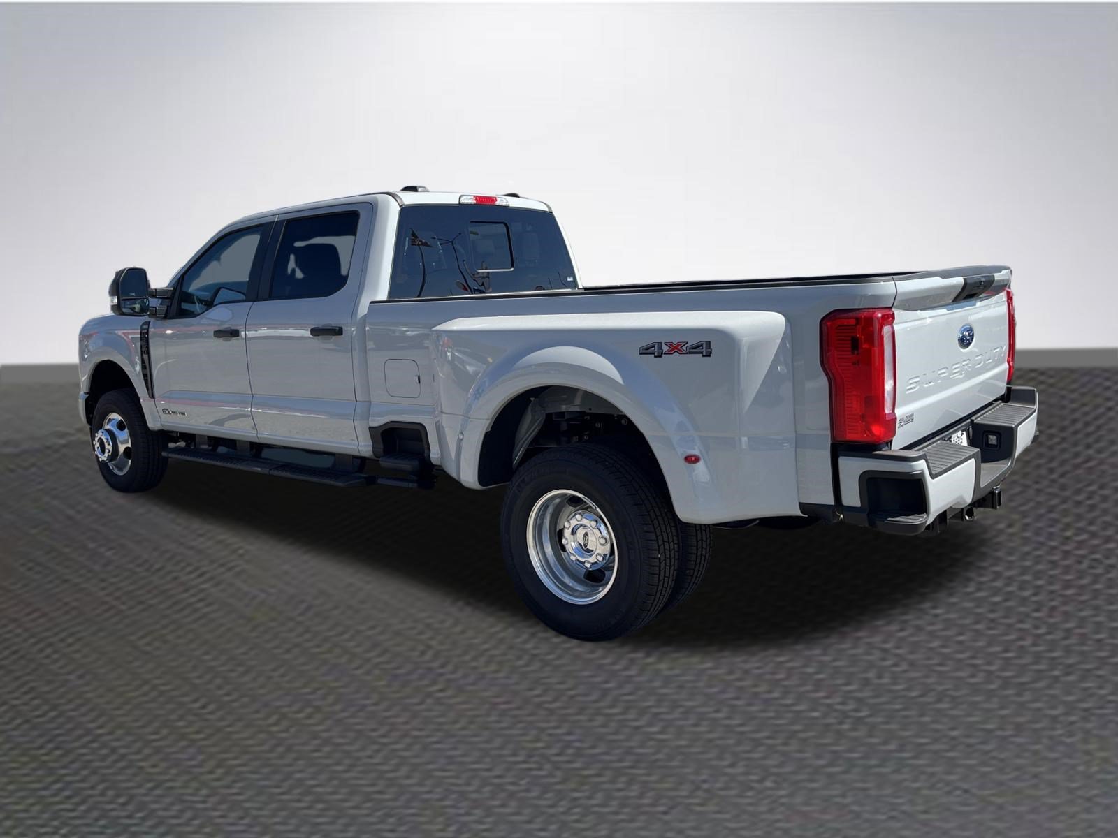 New 2026 Ford F350 XL w/ STX Appearance Package AWD/4WD image 5