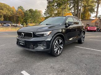 Used 2024 Volvo XC40 B5 Plus w/ Protection Package Premier video 2