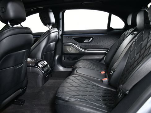 Used 2024 Mercedes-Benz S 580 4MATIC Sedan image 24