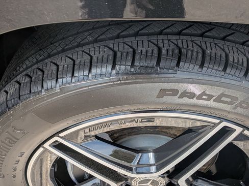 Used 2025 Mercedes-Benz GLA 250 4MATIC image 9