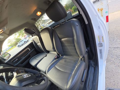 Used 2018 RAM 2500 Tradesman w/ Power & Remote Entry Group RWD image 12