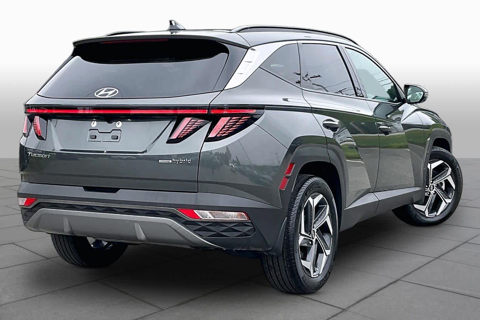 Used 2024 Hyundai Tucson Limited AWD/4WD image 12