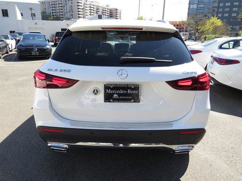 Used 2026 Mercedes-Benz GLA 250 4MATIC image 3