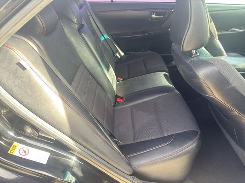 Used 2017 Toyota Camry SE image 14