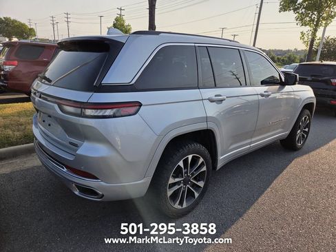 Used 2022 Jeep Grand Cherokee Overland AWD/4WD image 4