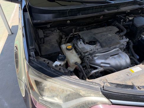 Certified 2018 Toyota RAV4 XLE FWD image 14