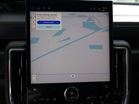 Used 2025 GMC Yukon Denali image 57