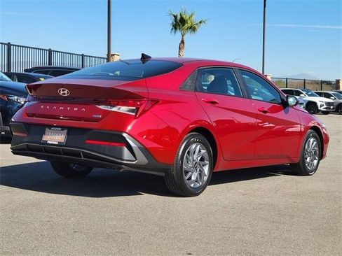 New 2026 Hyundai Elantra Blue image 2