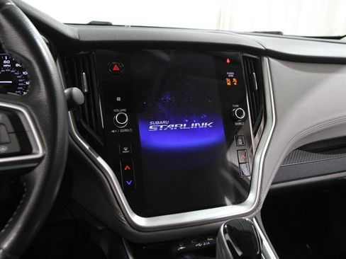 Used 2021 Subaru Outback Premium image 9