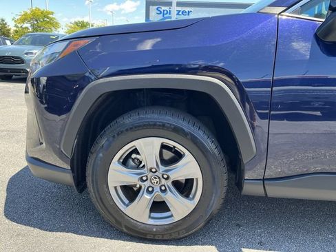 Used 2025 Toyota RAV4 XLE FWD image 20