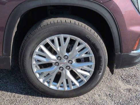 Used 2024 GMC Acadia Elevation FWD image 10